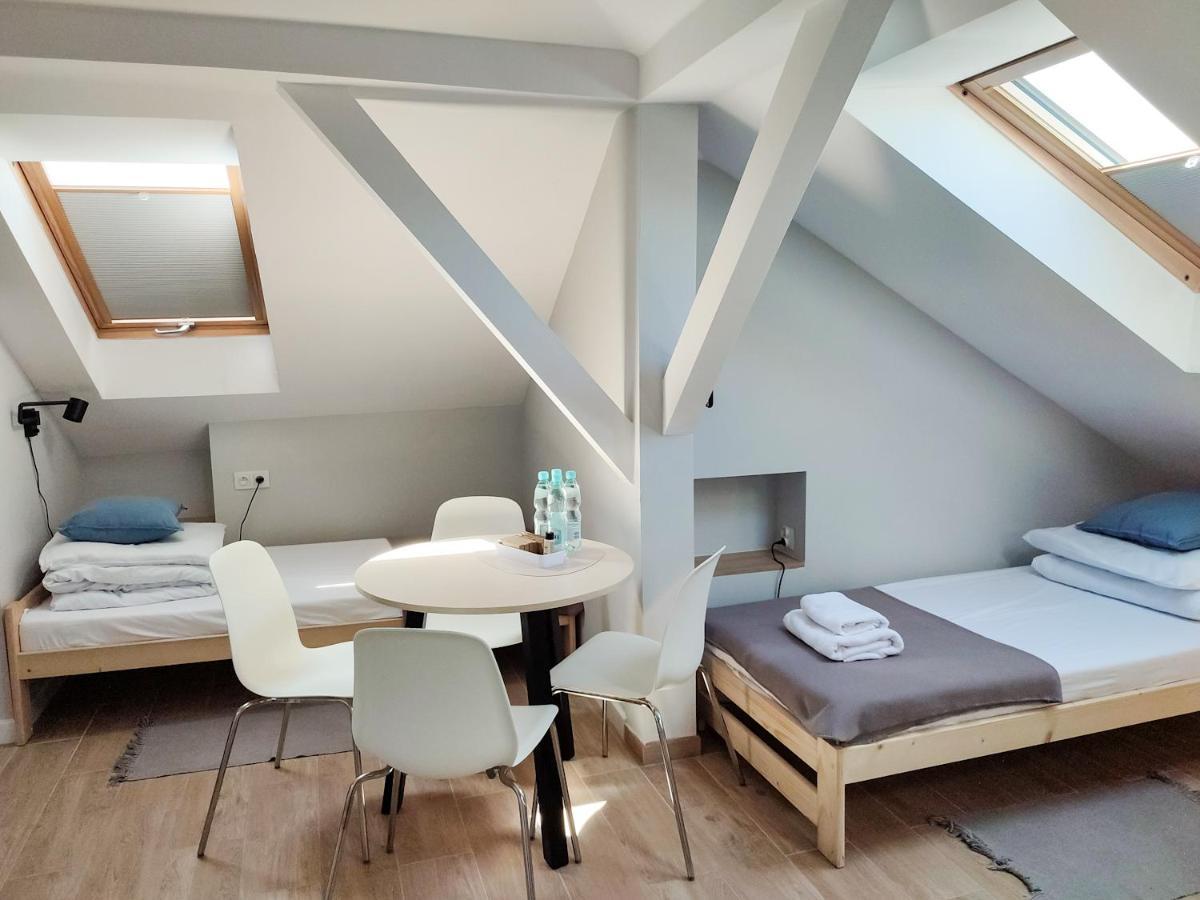 Apart Hostel S8 Blizne Jasinskiego Экстерьер фото